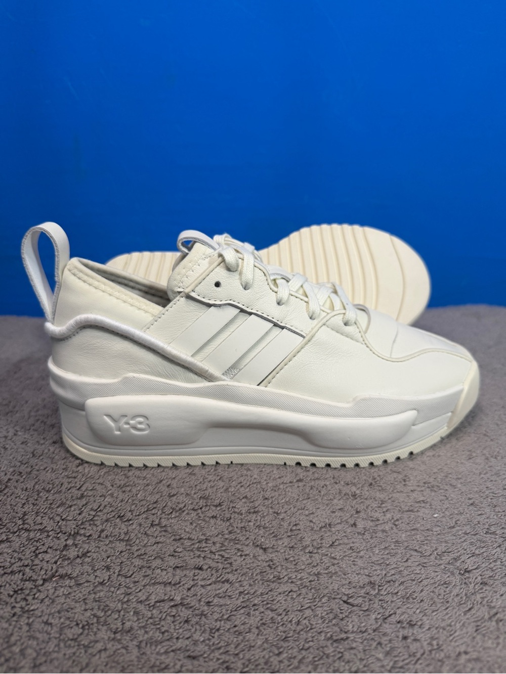 Adidas Y-3 rivalry
Off white
Brand new - Picture 2 of 11